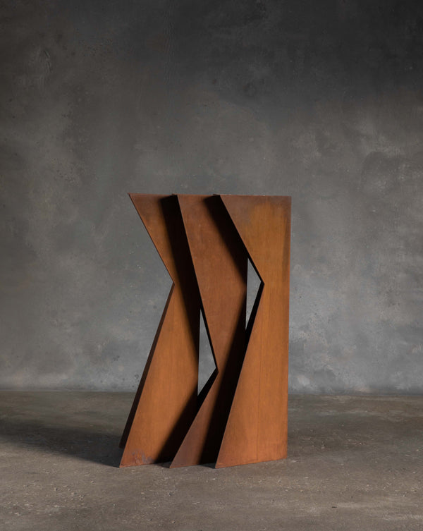 Studio Pedestal